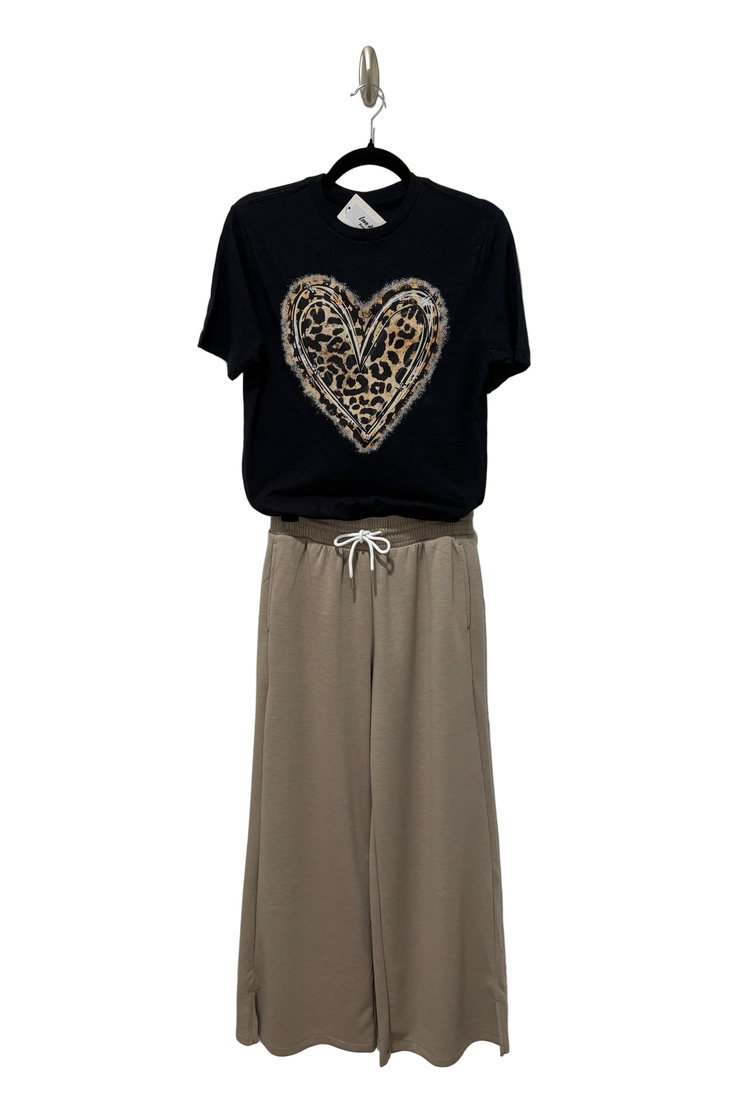 Leopard Heart Graphic T Shirt